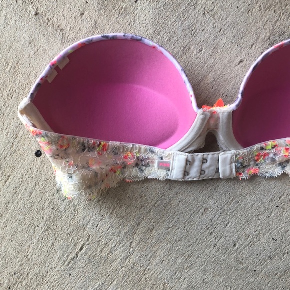 VS Pink Push Up Strapless Bra 🌹 - Picture 6 of 7